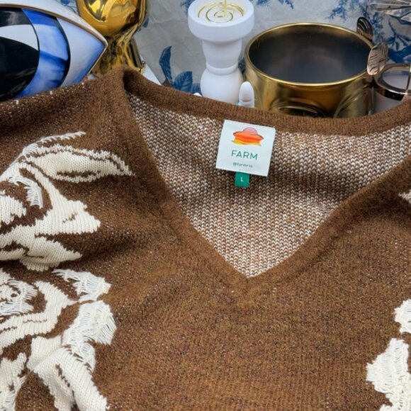 🆕 FARM Rio 🧿 NWOT Brown Poncho Sweater with Rose Floral Knit Detailing, Sz L - Picture 14 of 15
